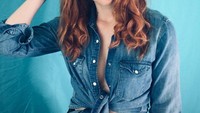Natasha Bassett dikenal sebagai gadis asal Australia yang berprofesi sebagai model. Kini ia justru ramai diperbincangkan karena diduga menjadi pacar baru Elon Musk.  Foto: Instagram @natashabassett