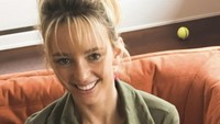 Natasha Bassett mulai menekuni dunia seni peran sejak usia 14 tahun. Foto: (dok. Instagram)
