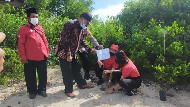 Nikmati Pantai Putri Klayar, Surga Tersembunyi di Pesisir Lamongan