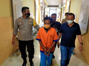 Motif Sakit Hati di Balik Santri Bacok Ketua MUI di Banyuwangi