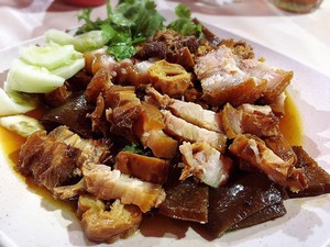 5 Sekba Babi Enak di Jakarta yang Kuahnya Gurih Aromatik