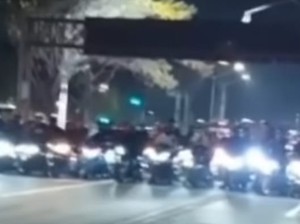 Video Aksi Balap Liar Tutup Jalan Sudirman!
