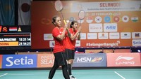 Korea kemudian menyamakan skor setelah Febriana Dwipuji Kusuma/Amalia Cahaya Pratiwi dikalahkan Baek Ha Na/Seong Seung Yeon, 15-21, 21-14, 14-21. Foto: dok. PBSI