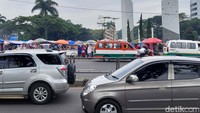 Pantauan detikJabar, Minggu (20/2/2022) pagi, kerumunan warga yang datang ke lokasi tersebut pun tak terhindarkan.