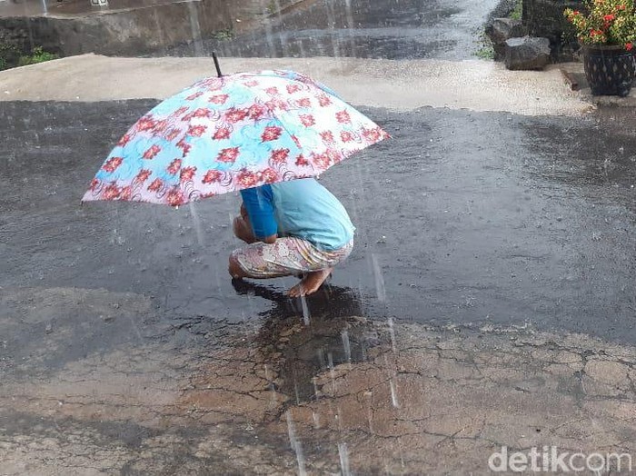 hujan es magetan