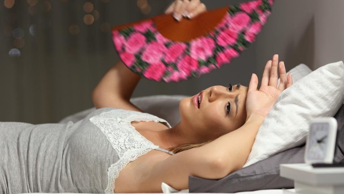 6 Gejala Omicron Ini Kerap Terabaikan, Termasuk Keringat di Malam Hari