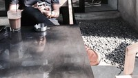  Kalau ini pose manis Nanda saat ngopi dan menjalani waktu luangnya. Foto: Instagram Assyfa Nuraini