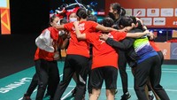 Kemenangan Indonesia dipastikan oleh Nita Violina Marwah/Lanny Tria Mayasari. Turun di partai keempat, Nita/Lanny menang 23-21, 21-11 atas Kim Min Ji/Park Min Jeong. Foto: dok. PBSI