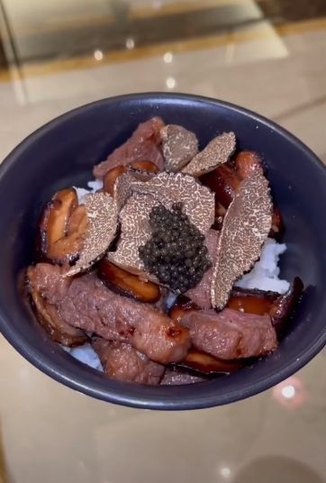 Aliyyah Kohl, adik Sisca Kohl yang Juga Bikin Konten Masak Seru