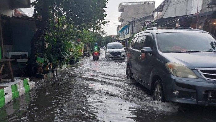 banjir di surabaya