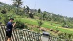 Di Pinggir Kali, di Seberang Persawahan Bogor, Jangan Lupa Ngopi