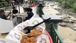 Di Pinggir Kali, di Seberang Persawahan Bogor, Jangan Lupa Ngopi
