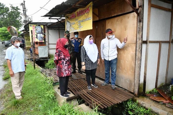 DPRD Surabaya Meninjau Lokasi Berdirinya Bangli