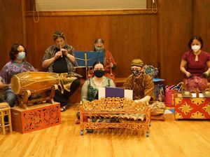 Meriahnya Malam Indonesia di Oregon, Ada Bule Main Gamelan