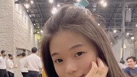 Meski sudah berpenghasilan ratusan juta rupiah per bulan, ternyata Eunice masih doyan makan mie instan lho. Foto: Instagram Eunice Tjoa