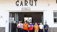 Sebelum kembali beroperasi, Direktur Jenderal Perkeretaapian, didampingi Direktur KAI, dan Bupati Garut meninjau kesiapan pengoperasian jalur Cibatu-Garut ini pada Minggu (13/2/2022) lalu. Selain itu, rangkaian uji coba serta trial and run akan terus dilakukan agar dapat segera dilakukan tahapan operasional secara komersial untuk masyarakat umum.