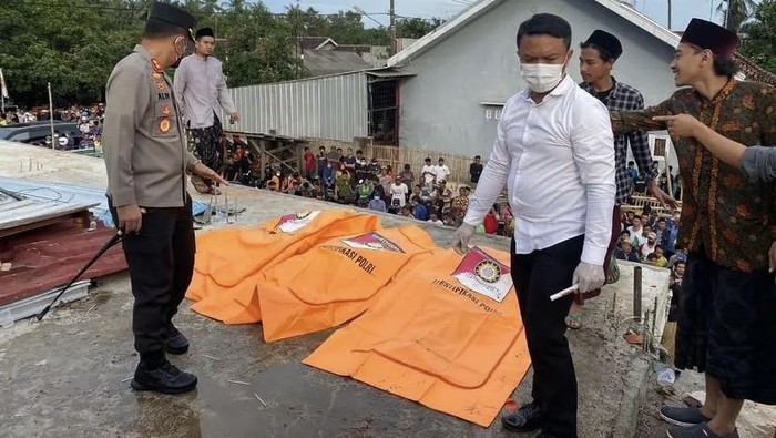 Kebakaran di Ponpes Miftahul Khoirot Desa Manggungjaya Karawang.