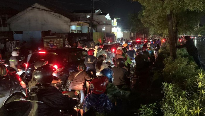 kemacetan di surabaya