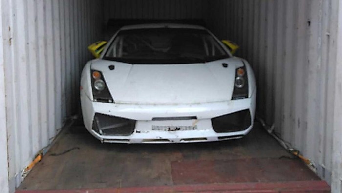 Lelang mobil