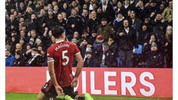 Hary Maguire mencetak gol pertama MU dengan sundulan dari umpan sepak pojok. Dia pun merayakannya di Twitter dengan cuitan ini. Foto: Twitter