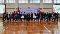 Awalnya ada 61 jaksa yang telah lulus seleksi untuk bergabung di KPK tapi enam orang ditarik sebagai jaksa di Satuan Tugas Khusus Penanganan dan Penyelesaian Perkara Korupsi Kejagung.