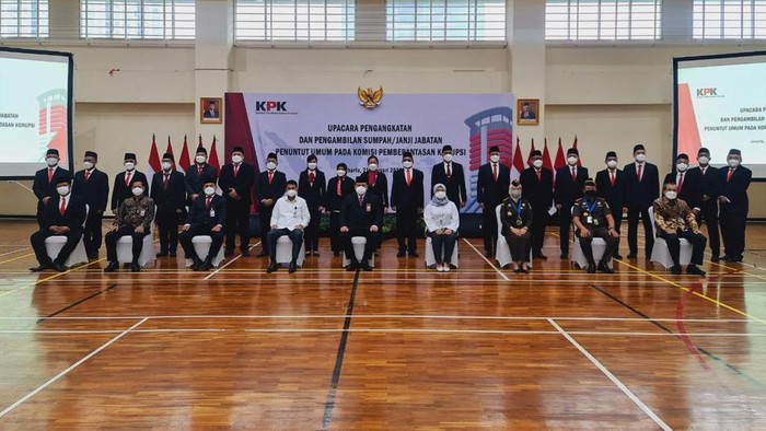Momen Pelantikan 55 Jaksa Baru KPK Momen Pelantikan 55 Jaksa Baru KPK