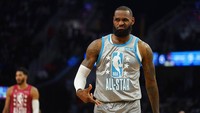 1. LeBron James (Basket, 122.568 hinaan). Foto: AP/Charles Krupa
