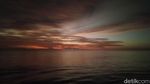 Foto Senja Dramatis di Pantai Binasi
