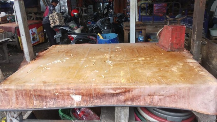 Penjual tempe langka di pasar/Aldiamsyah Nurrahman-detikcom