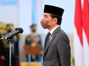 Jokowi Harap MA Kurangi Hambatan Hukum demi Percepat Pembangunan Ekonomi