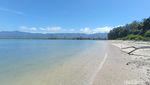 Si Putih, Pantai Pulau Pane