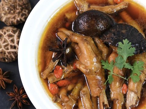 Resep Sop Ceker Ayam Jamur