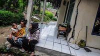 Sebanyak 37 rumah di daerah tersebut rusak akibat pergerakan tanah yang terjadi pada Sabtu (19/2/2022).