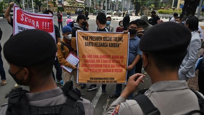 Korban Binomo Demo Mabes Polri, Tuntut Penangkapan Indra Kenz Cs