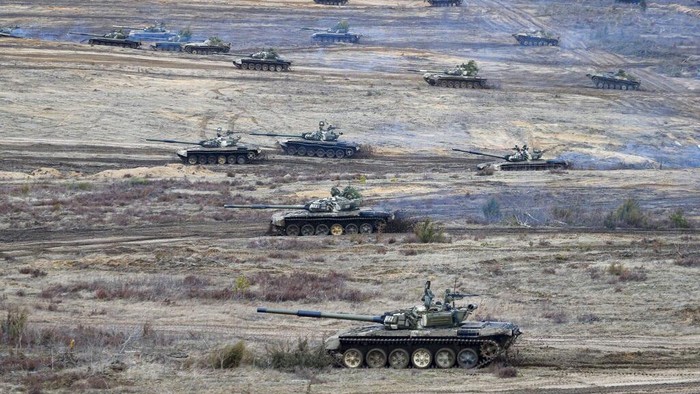 Ancaman Dunia Soroti Konflik Perang Rusia vs Ukraina Konflik Rusia versus Ukraina belum dingin di negara bersalju itu. Kini dunia mengantisipasi perang besar di Benua Biru.