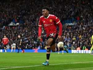 Anthony Elanga: Dipuji Solskjaer, Didepak Ten Hag