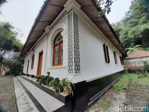 Bangunan Kolonial Abad 19 di Sumedang