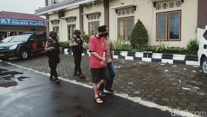 Bos PT KAS, Alfarizi ditangkap lagi oleh Sat Reskrim Polres Klaten, Selasa (23/2/2022).