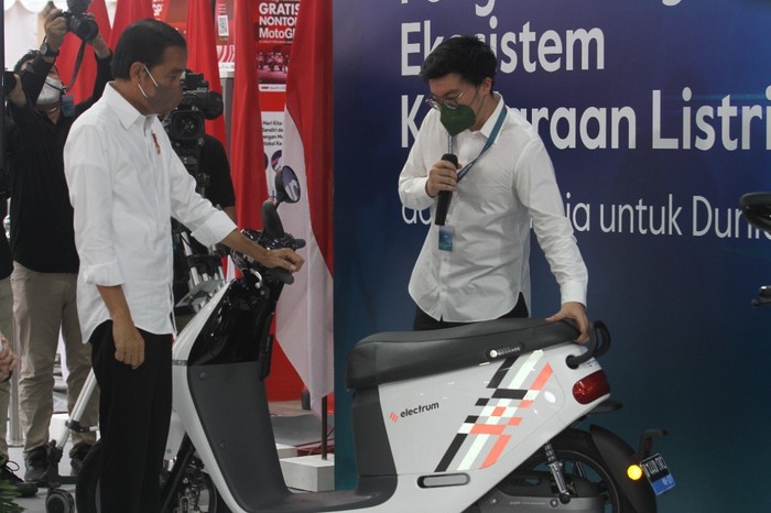 BUMN dan Swasta Kolaborasi Ciptaan Ekosistem Kendaraan Listrik