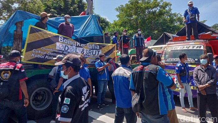demo sopir truk