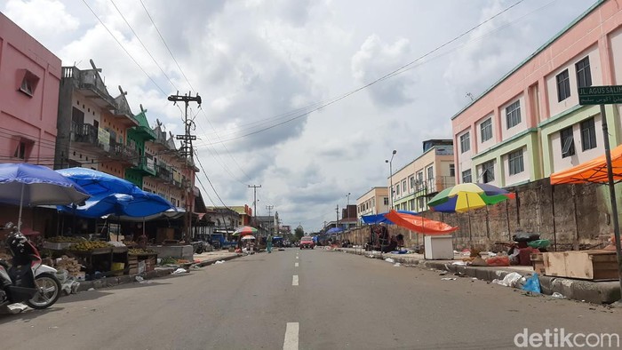 Ini Pasar yang Diklaim Pemkot Pekanbaru Mirip Malioboro Kerja keras Pemkot Pekanbaru menyulap Pasar Agus Salim menjadi ala-ala Maliboro justru mendapat kritikan dari warga.