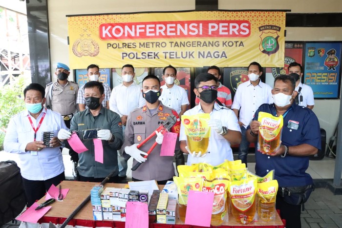 Konferensi pers penangkapan 7 pembobol minimarket (dok. Istimewa)