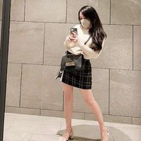 Tak jarang Mawar juga memamerkan gaya OOTD dengan kesan kasual hingga feminin. Foto: Instagram