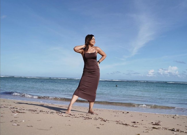 Setelah beberapa lama menjalani diet intermittent fasting, bobotnya pun berhasil turun 5 kg. Dari berat badan awal 73 kg menjadi 68 kg. Foto: Instagram @melaney_ricardo