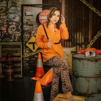 Melaney Ricardo mengaku termotivasi diet setelah melihat transformasi Khloe Kardashian. Motivasi gue lainnya adalah gue naro foto-foto orang yang gue suka. Khloe Kardashian misalnya untuk jadi motivasi. Kalau mereka bisa, its motivation, i can do it too, ungkap Melaney dalam vlog berjudul Ini Rahasia Dietku! Aku Turun 15 kilo. Foto: Instagram @melaney_ricardo