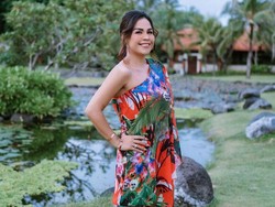 7 Potret Melaney Ricardo, Tampil Ramping Setelah Diet Intermittent Fasting