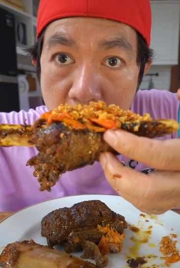 Rekomendasi Makanan Enak Versi Melki Bajaj