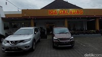 Resto Iga Galabag terletak di Jalan Citarum No. 23 Bandung. Restoran ini menyajikan menu iga bakar yang tak biasa.  