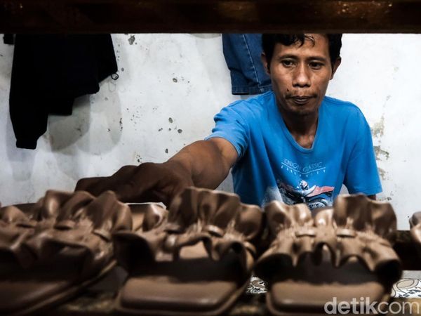 Produksi Sepatu Wanita Mulai Bangkit di Tengah Pandemi