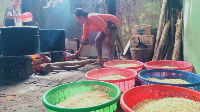 Produsen tempe di Ngawi